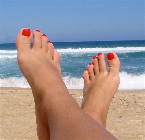 beautiful female feet pictures free|women's pretty legs and feet.